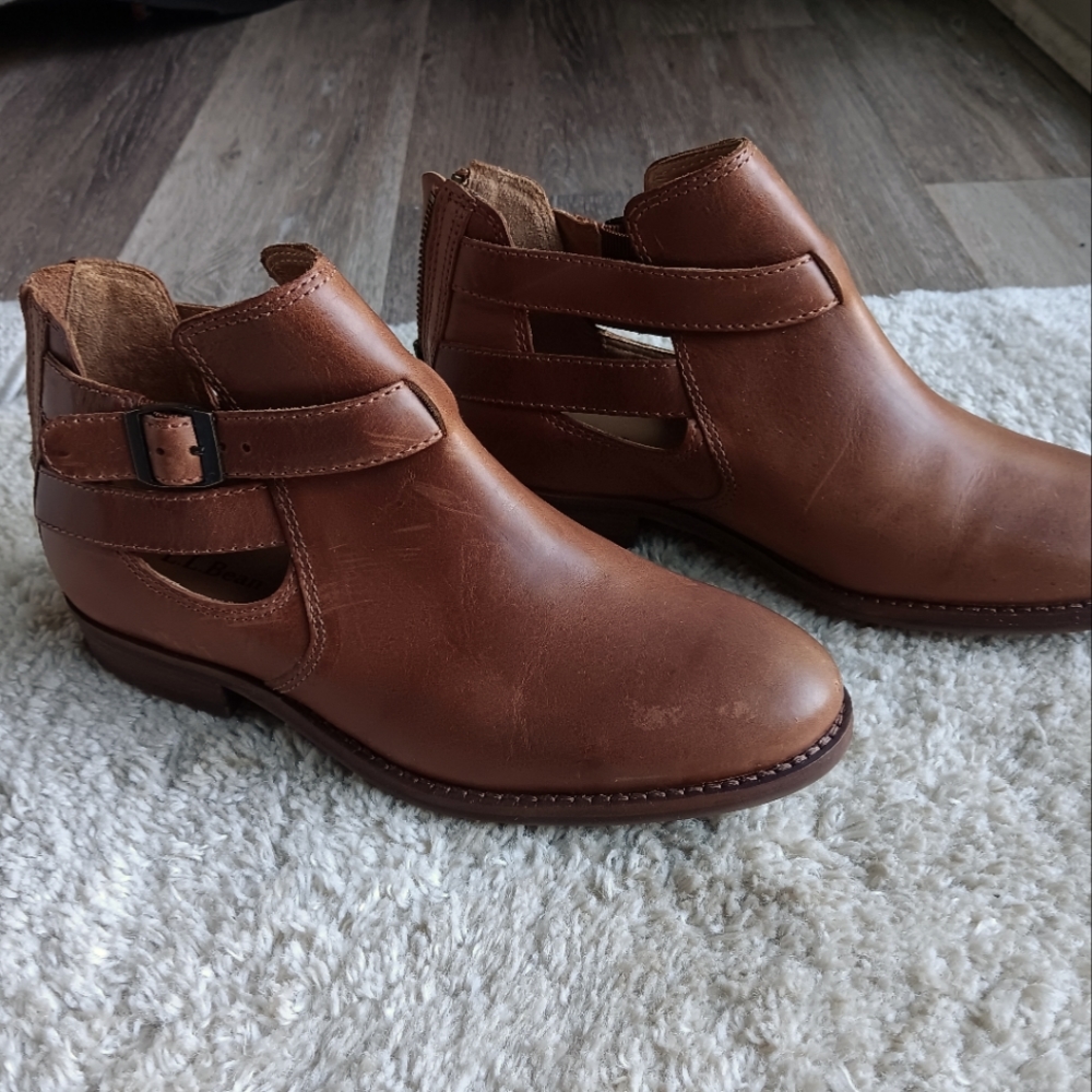 L.L.  Bean sandalized buckle leather cutouts boho ankle bootie sz 6.5